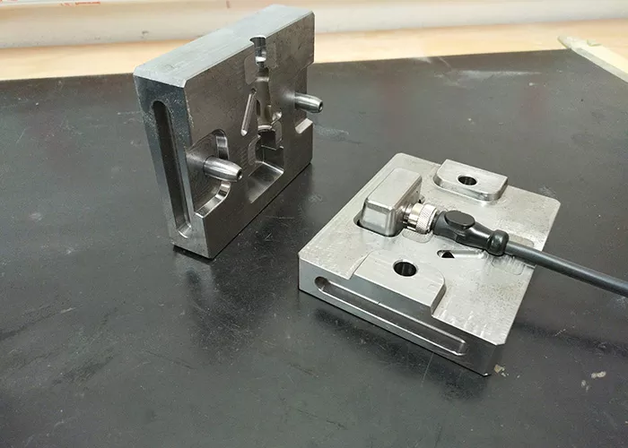 Low Pressure Molding