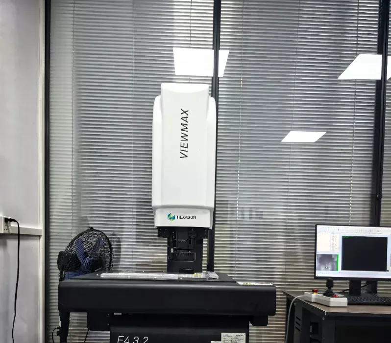 Two dimensional testing after custom manufacturing of metal products