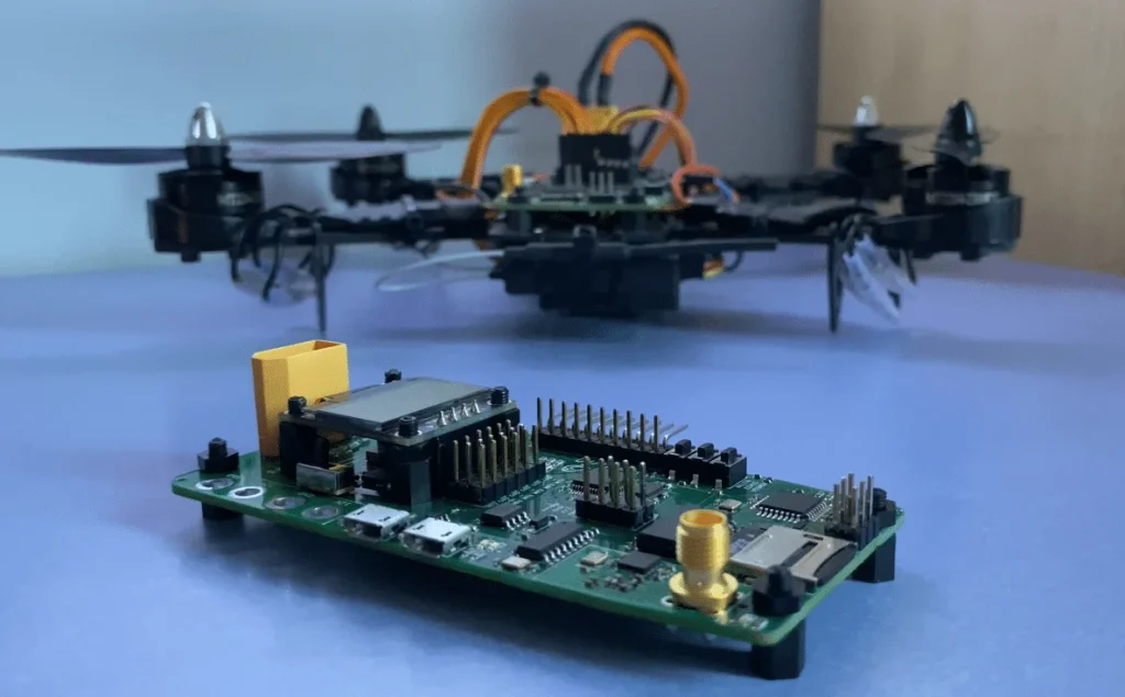 Maßgeschneiderte Fertigungsdienstleistungen für großformatige UAV-Leiterplatten